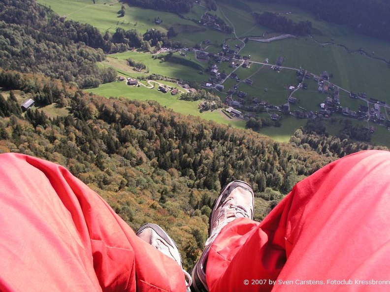 bilder_von_meinem_ersten_gleitschirmflug_in_bezau12_20080312_1394200791.jpg